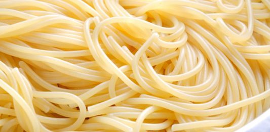 Pasta Carbonara mit Kürbis und Zucchini