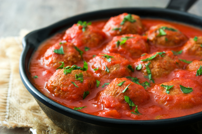 Fleischbällchen in Tomatensauce