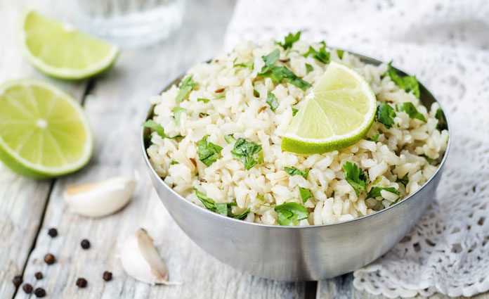 Saftiges Lammragout mit Limetten-Koriander-Reis