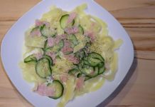 Bandnudeln mit Schinken und Zucchini