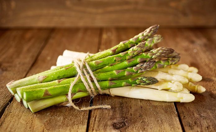 Saiblingsfilet-mit-Spargel Saiblingsfilet mit Spargel