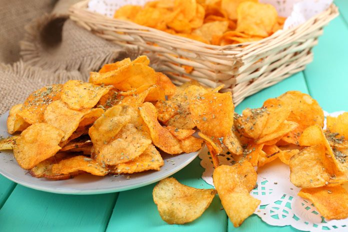 kartoffelchips-mikrowelle 206368048 kartoffelchips-mikrowelle