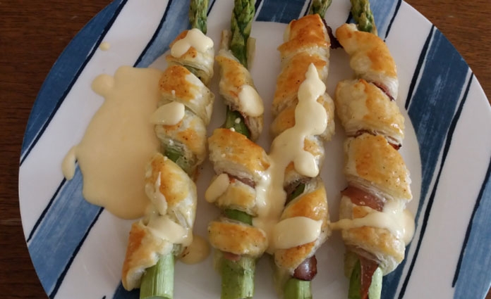 Spargel in Blätterteig