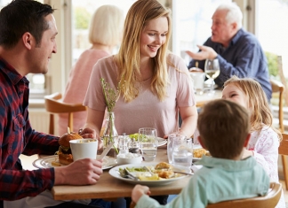 Essen gehen mit Kindern